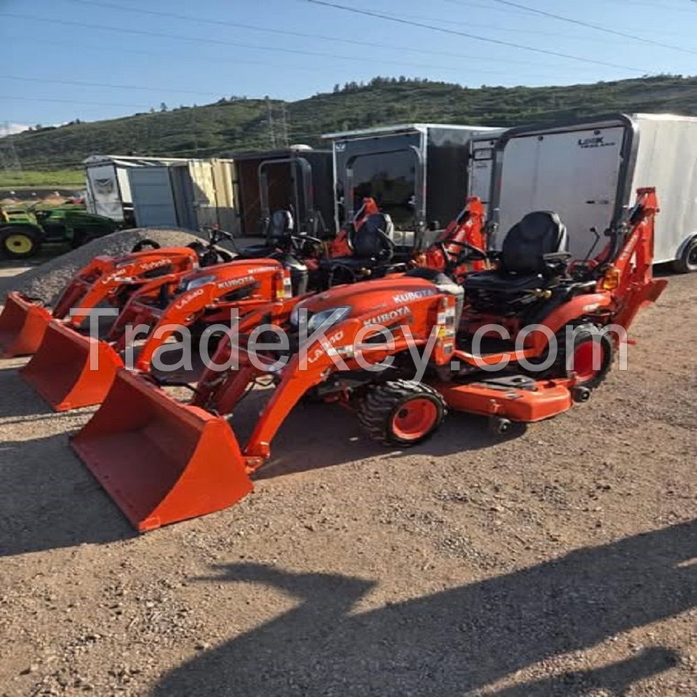 Cheap Used Discount Prices Used Kubota Tractor 4WD Heavy Duty Diesel Farm Machine Large Power Engine for sale