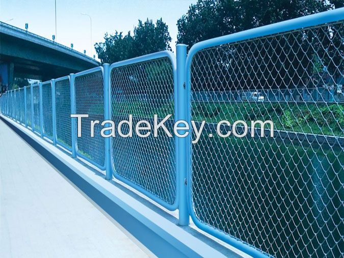 chain link fence