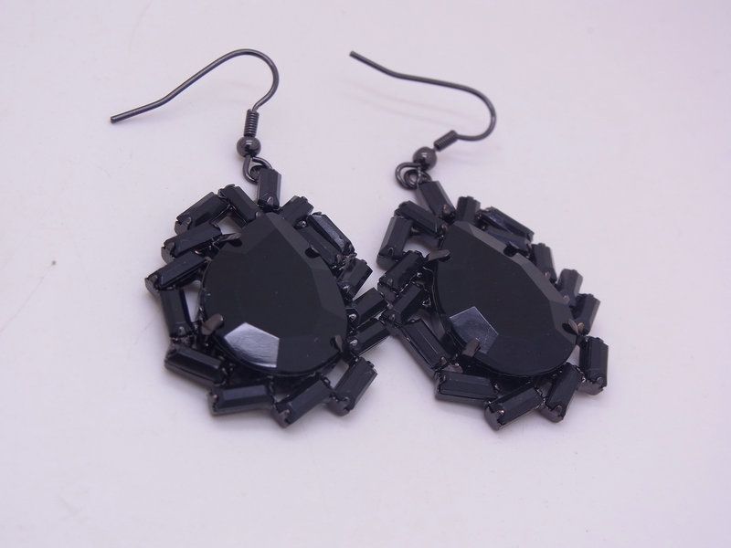 New style black rhinstone earring