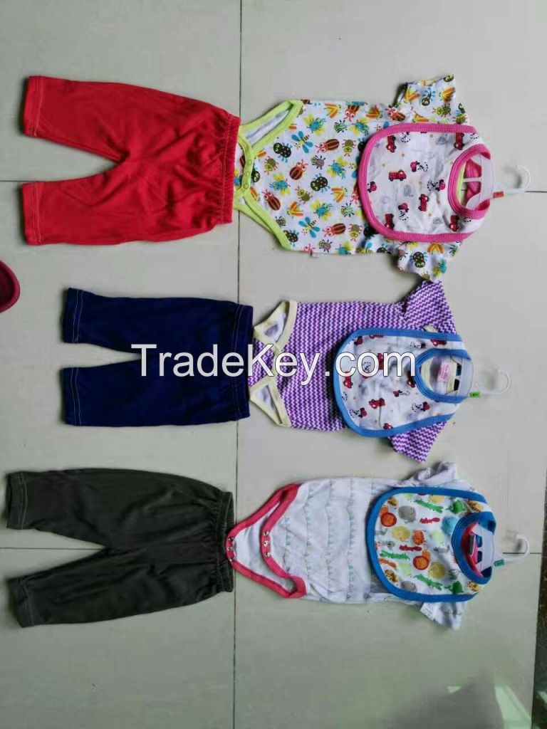 INFANT'S 100% COTTON KNITTED BODYSUIT + PANTS AND BIB 3 PCS SET