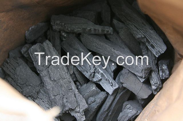 Lump natural hardwood charcoal