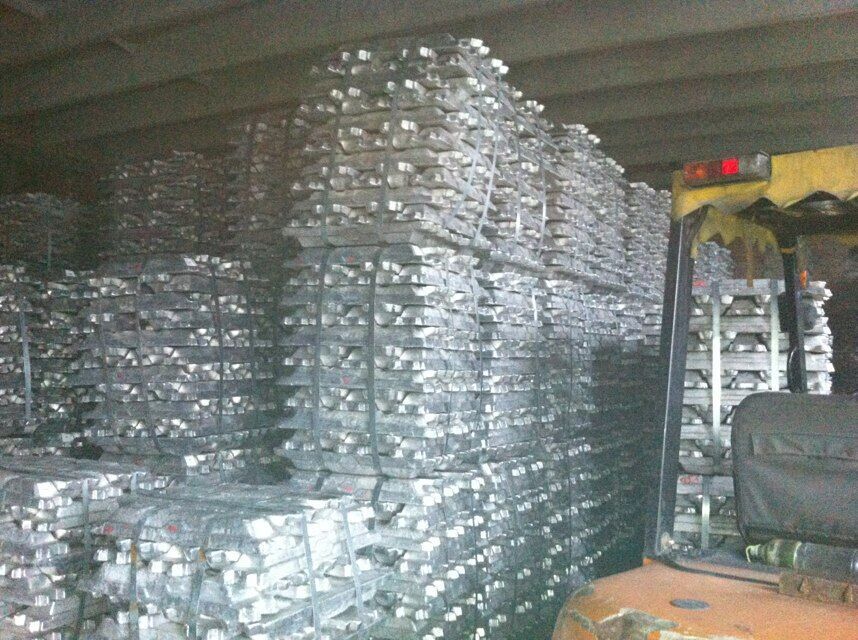 High purity aluminium ingot 99.7%