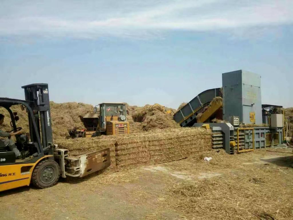 hydraulic horizontal straw baler with belt conveyor