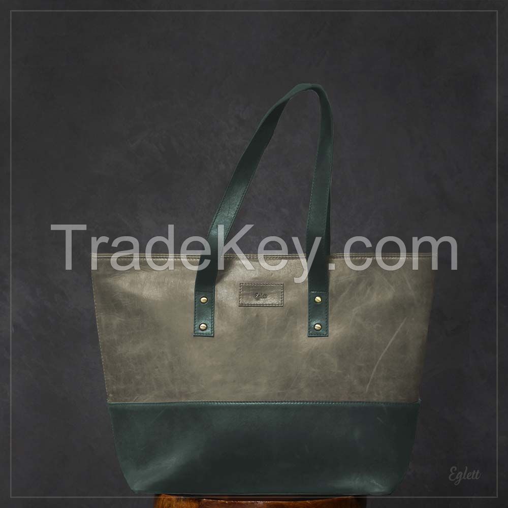 Leather tote bag of high oz saddle leather