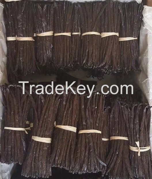 High quality Madagascar vanilla beans with reasonable price and fast delivery !!