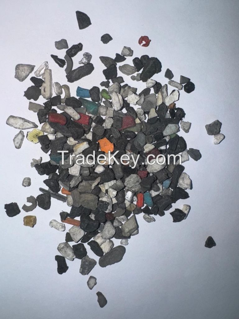 Shredded E-Waste Plastic 4-8 mm