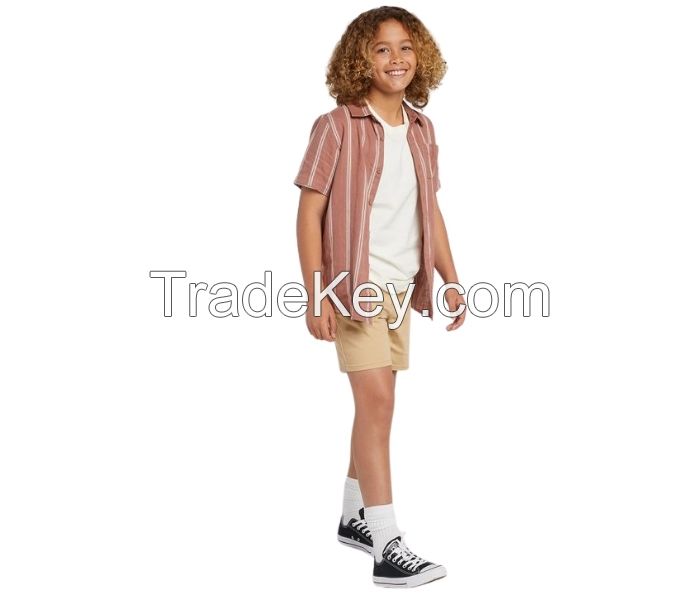 Comprising a shirt and half pants, this clothing set makes any boy look ultra-fashionable. While the pink and white shirt features stripes, a button-down closure, and half sleeves, the pants display a beige color and offers a regular fit. Comfortable, dur