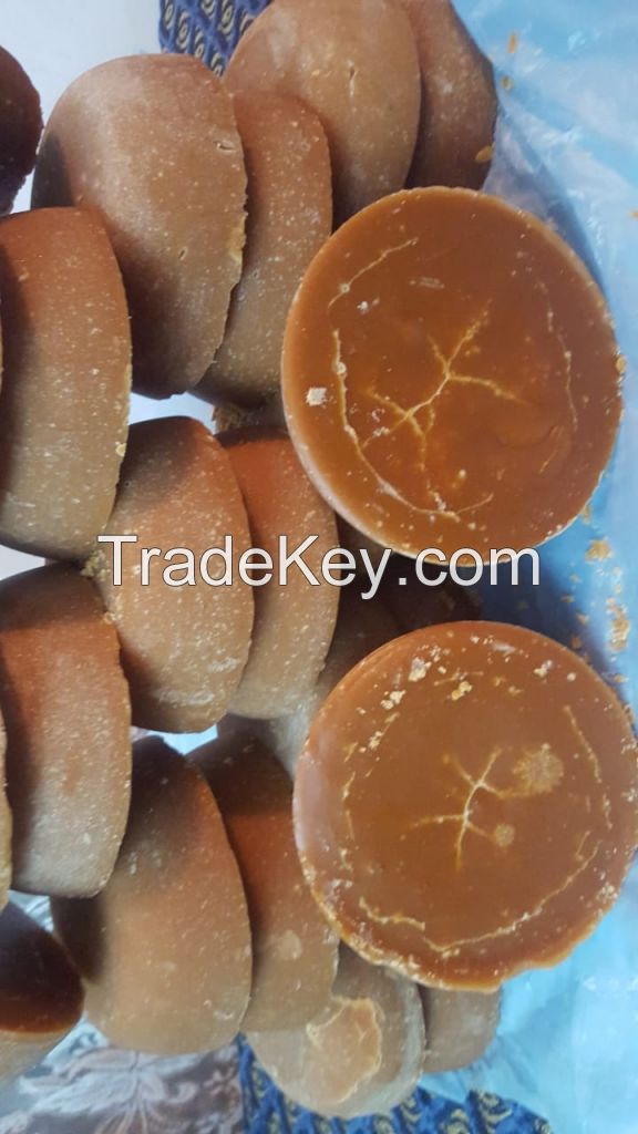 KITHUL HORNY KITHUL JAGGERY ORGANIC  KITHUL JAGGERY CARYOTA URENS