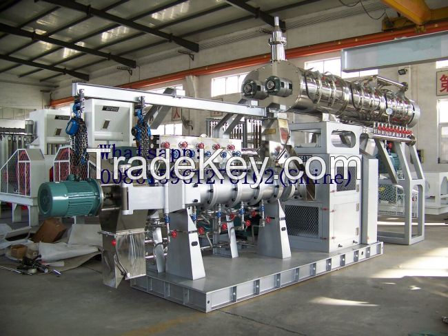 Single and twin screw wet extruder machine for making floating fish feed pellets