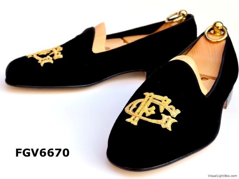 customized velvet slippers