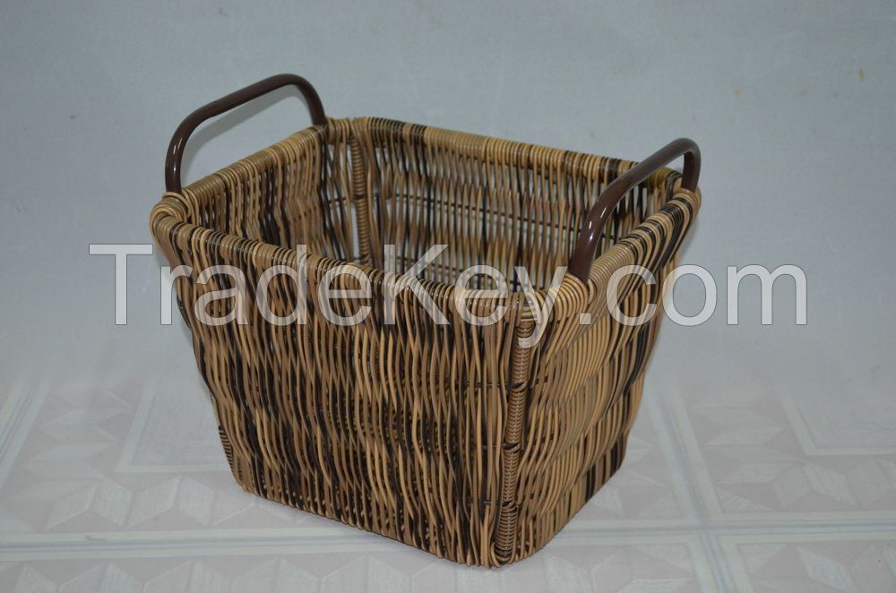 PE RATTAN STORAGE BASKET