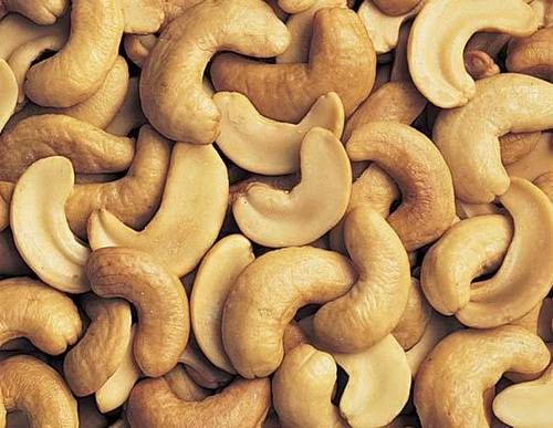 W320 Raw Cashew Nut