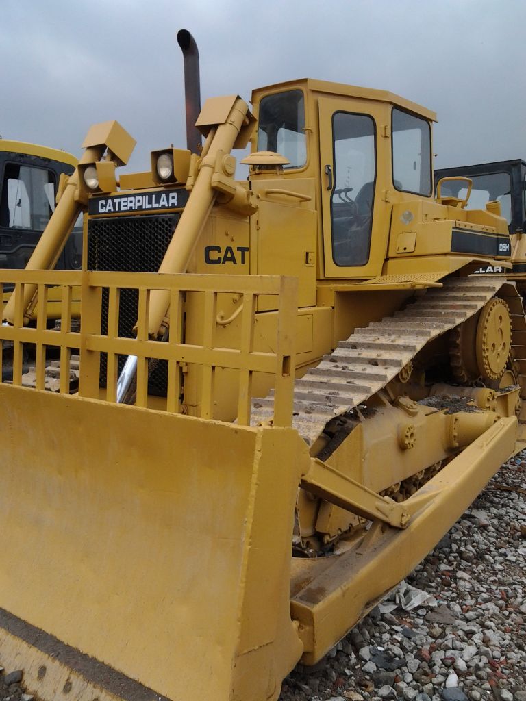 Used Bulldozer CAT D6H Japan Made