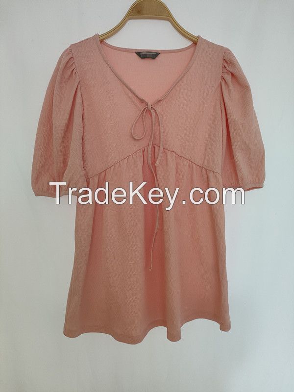 Selling girl's short sleeve t-shirt blouse