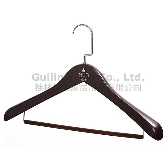 Sell deluxe hangers made of lotus wood