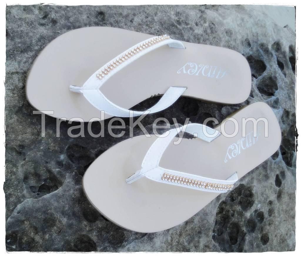 Women fashion slipper