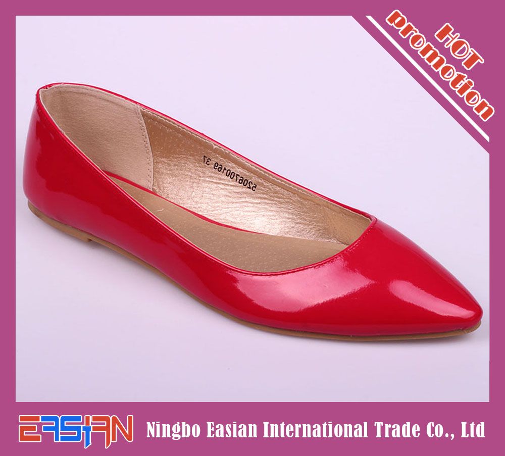 Classic patent PU pointed toe pump shoes