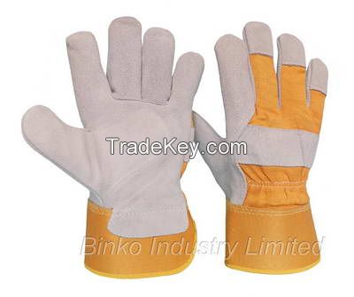 Offer leather gloves with good price-quality relationship and fast delivery