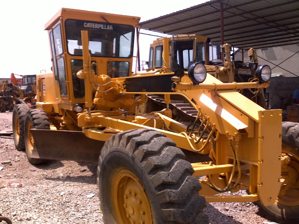 Sell used motor grader Caterpillar 12G