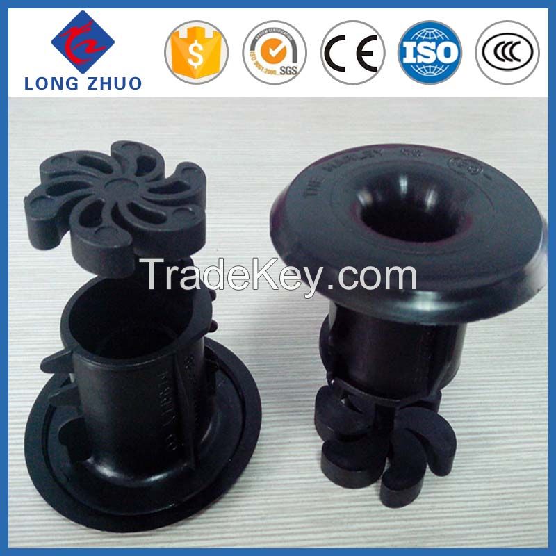 Spray nozzle, cooling tower spray head