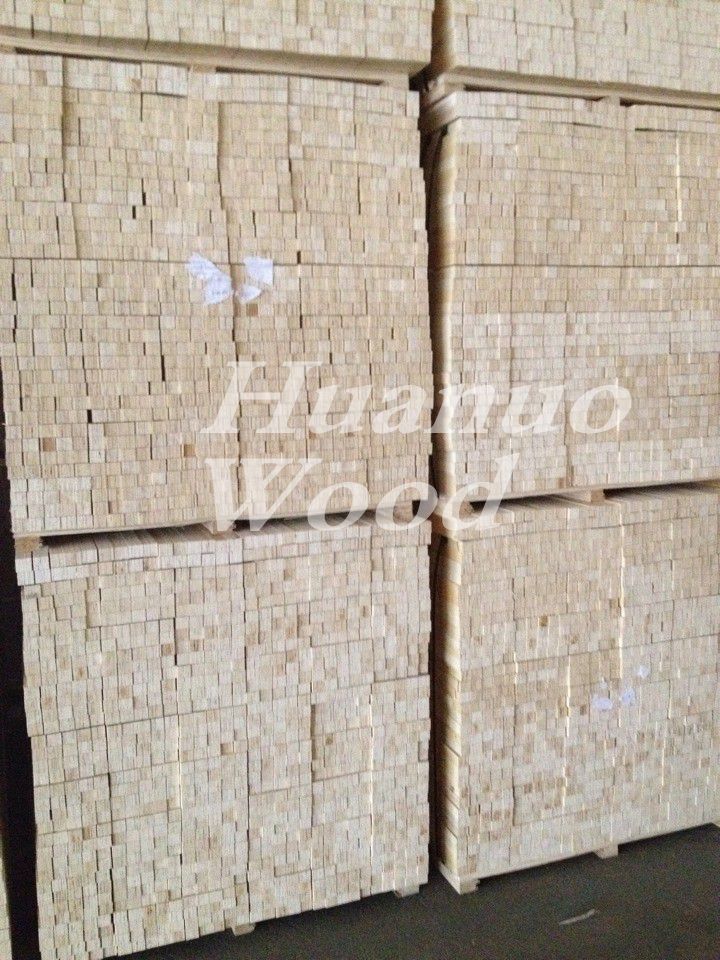 Laminated veneer lumber for door panel