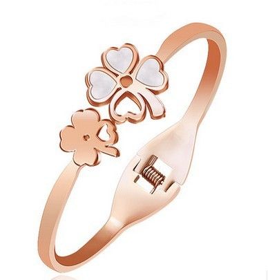 Rose Gold Clover Shell Bangles