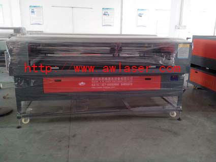 Selling Bags Laser Cutting Engraving Machine