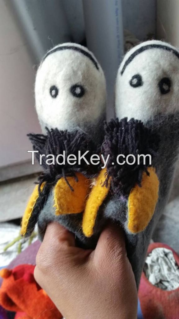 Shoes, felt  shoes, felt clogs, felted wool slippers