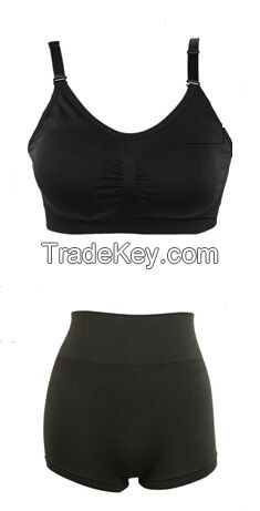 Good quality sport underwear set / seamless and wireless bra and panty