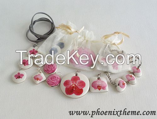 Costume Jewerlry, Fashion Jewelry, Ceramic Pandant