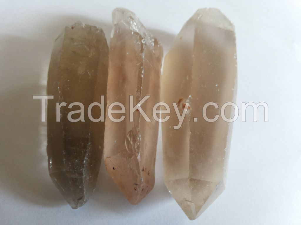 Quartz crystal rough