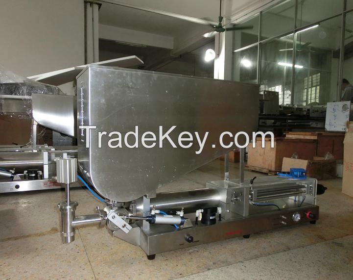 Semi-automatic chili sauce filling machine