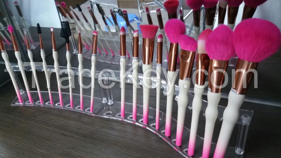 makeup brush