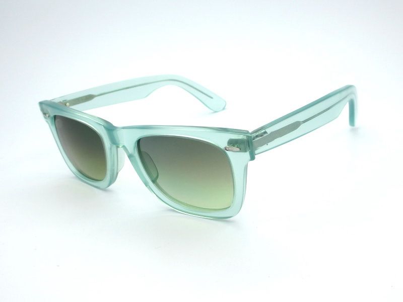 Wayfarer  in patten