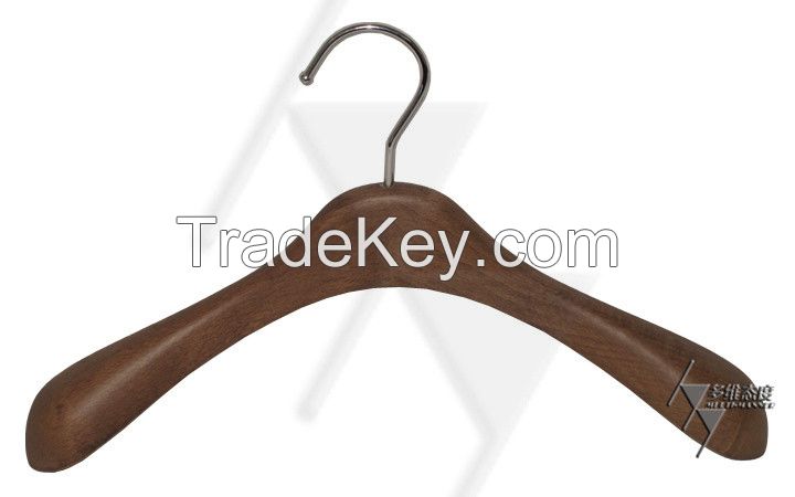 wariety hangers wood hanger, plastic hanger and mannequins