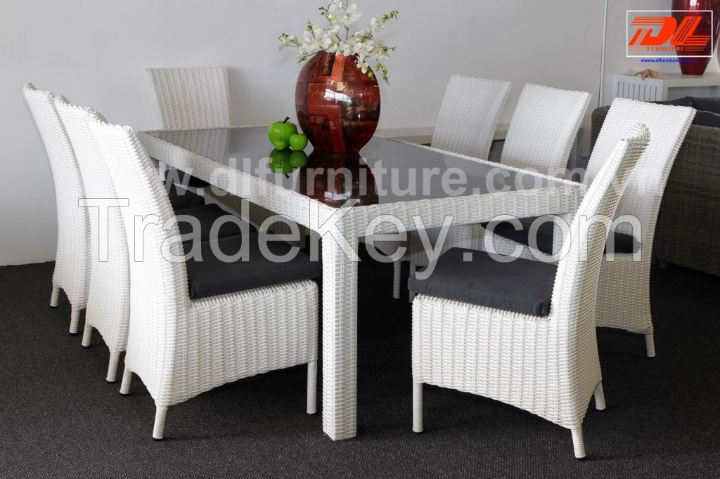 rattan sofa/ Dining set