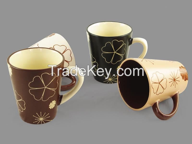 Color changing ceramic mugs