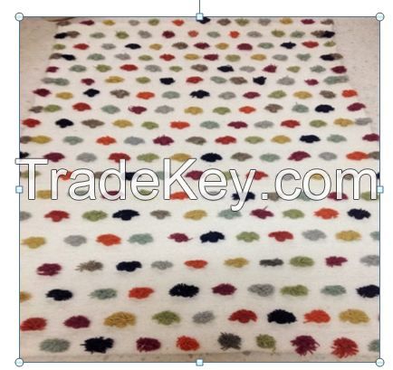 Tapis Pompons en Laine 1