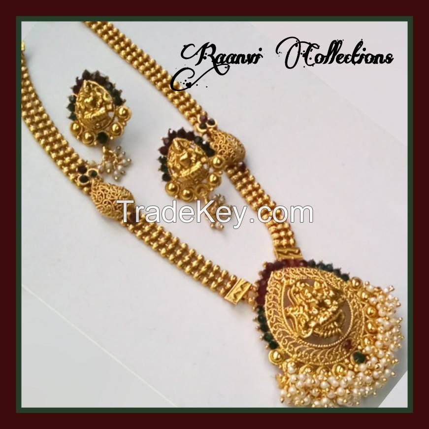 Antique neckwear with lakshmi pendant