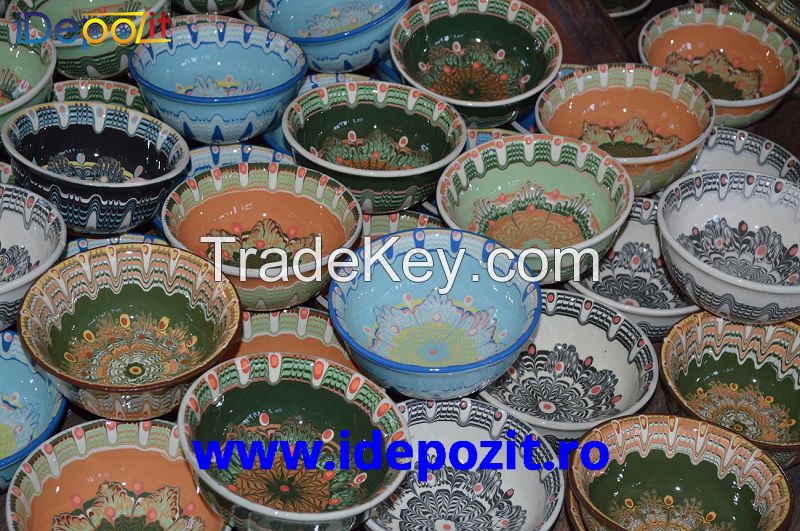 Romanian traditional hand made bowls, from Horezu