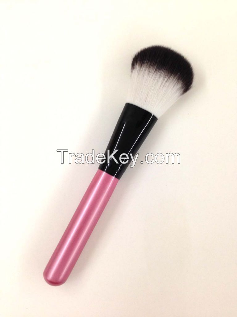 Blusher brush