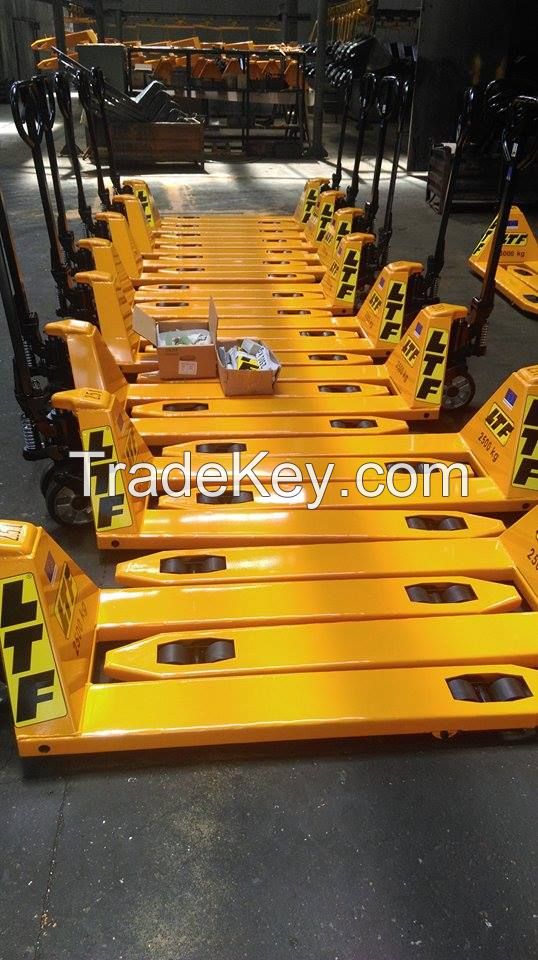 Hydraulic hand pallet trucks