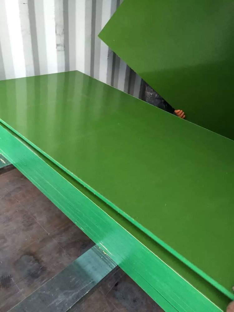 Plastic plywood concrete formwork plywood.Green film faced plywood for construction system