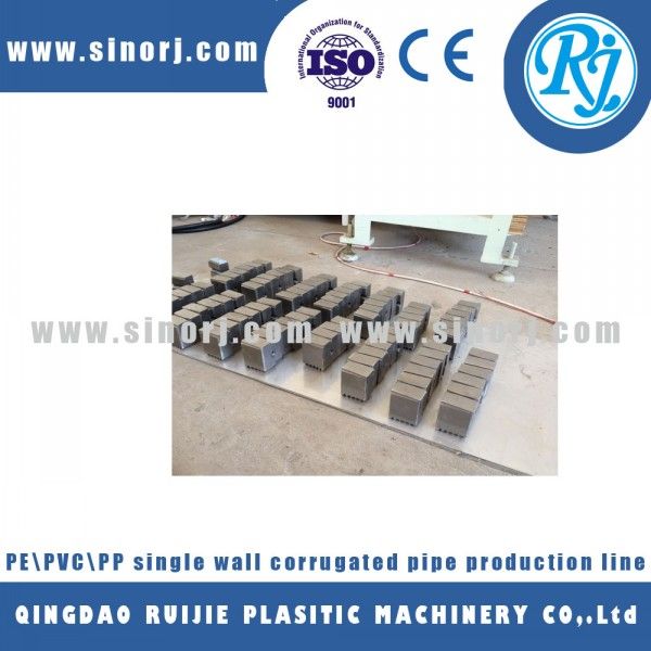 PE/PP/PVC Single Wall Corrugated Pipe Extrusion Line