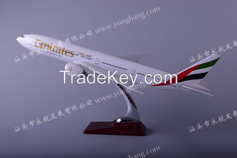 B777 resin plane model Emirates