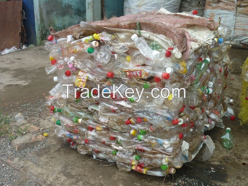 Pet bottles scraps