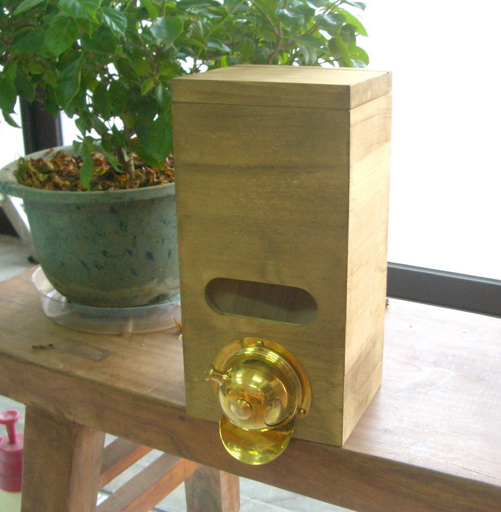 Classic OAK Wood Bin Coffee Bean Brass Dispenser Controller