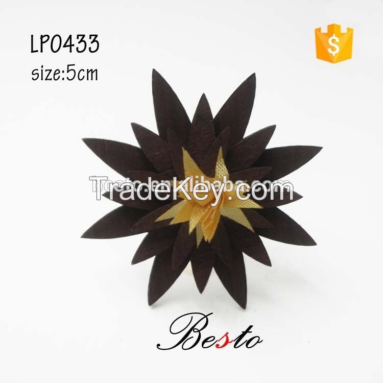 Factory wholesale unique angular fabric flower center custom wooden flower brooch with clutch pin for suit wedding decoration