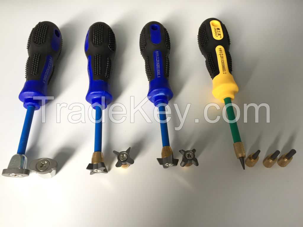Singrout tile regrout tool kit with carbide head