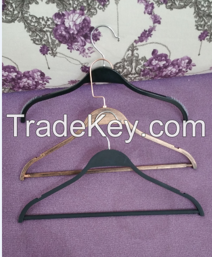 plastic hanger, cheaper hanger, t -shirt hanger